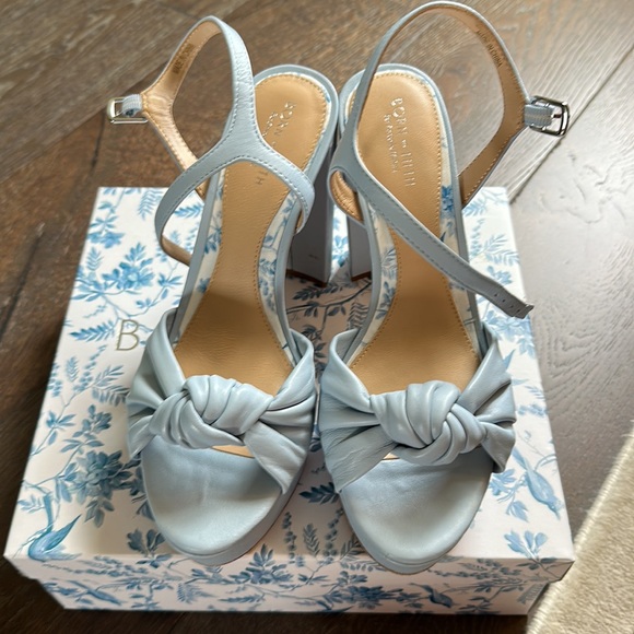 Antonio Melani x Born on Fifth Platform Heels - Picture 2 of 4